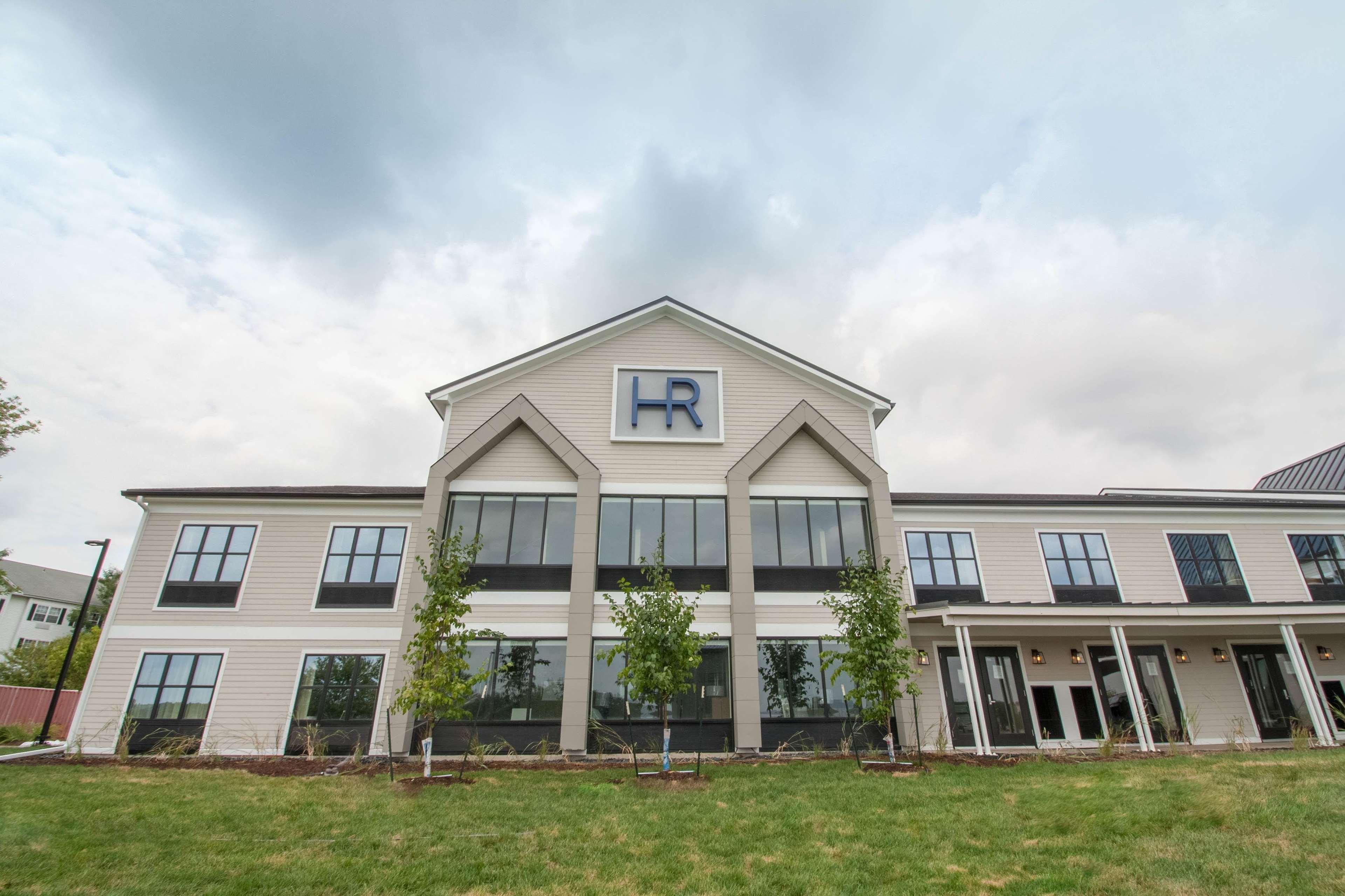 Hotel Renovo Des Moines Urbandale,Tapestry Collection Hilton Экстерьер фото