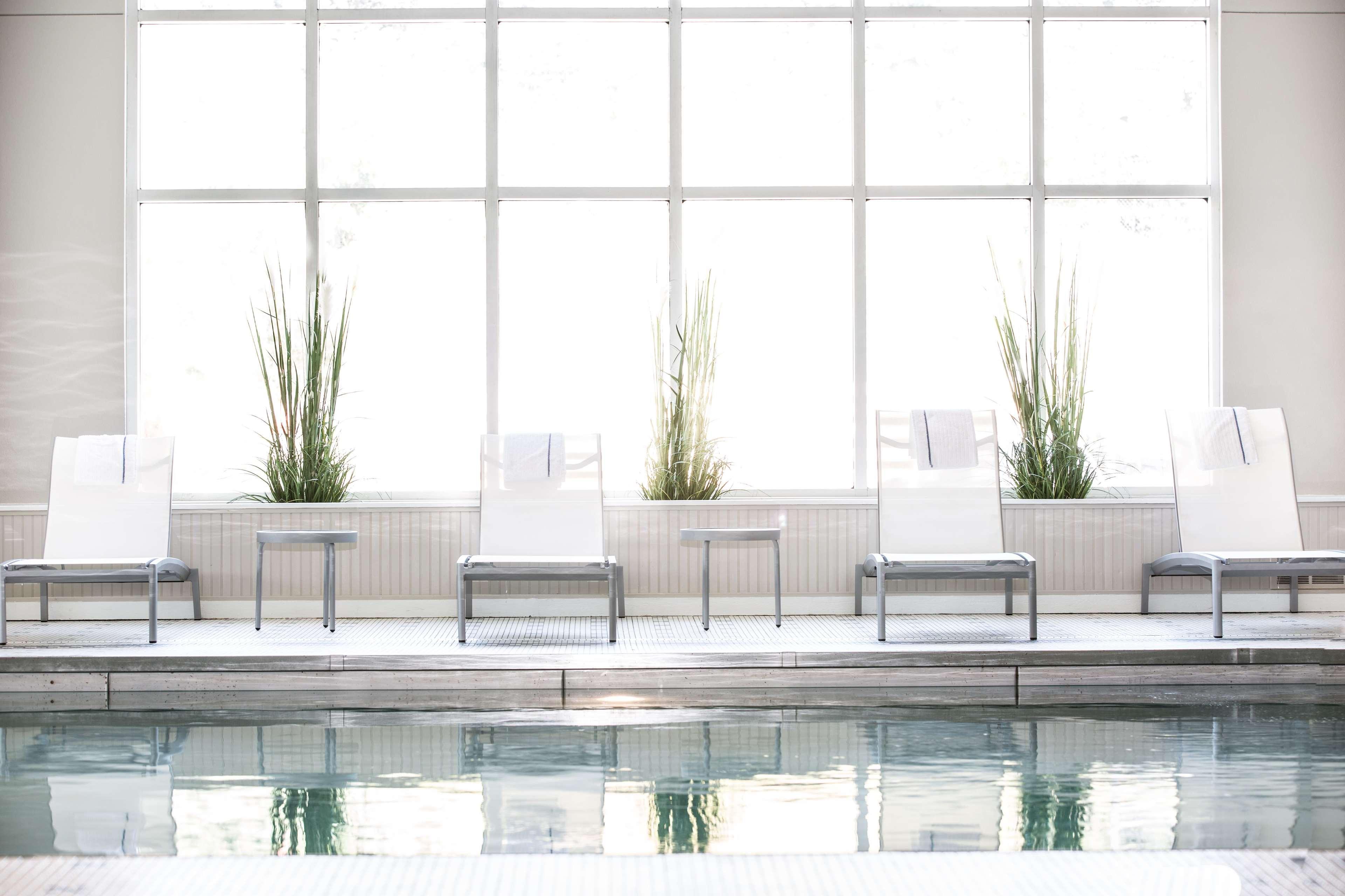 Hotel Renovo Des Moines Urbandale,Tapestry Collection Hilton Экстерьер фото